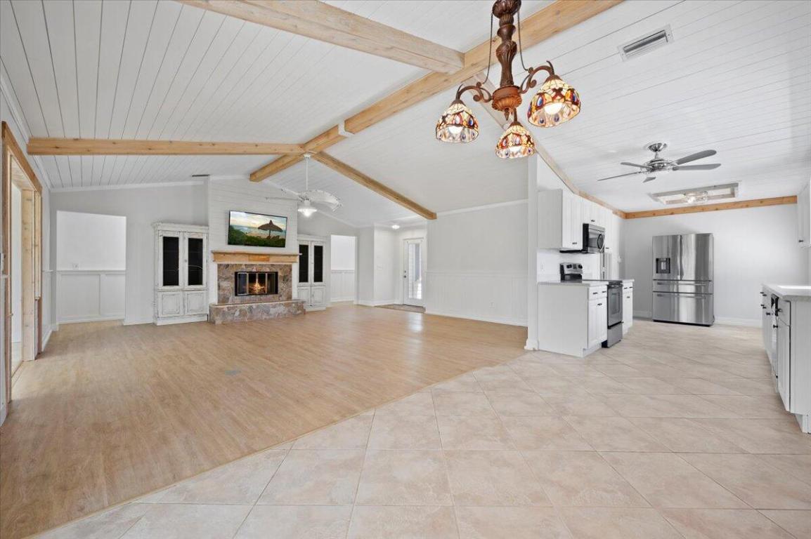 6930 SE Lillian Court