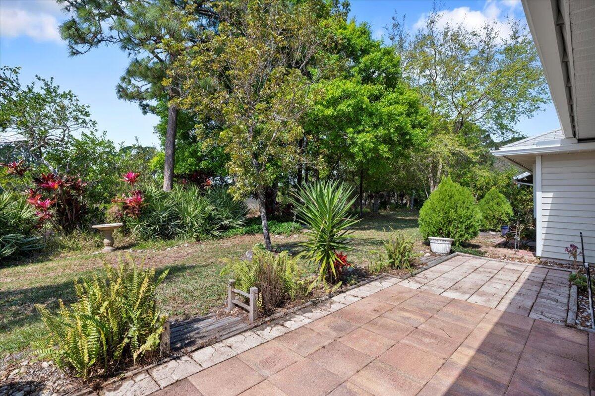 6930 SE Lillian Court