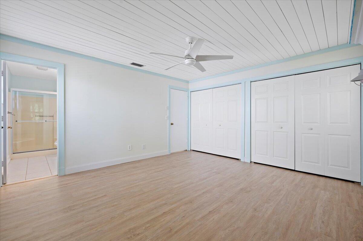 6930 SE Lillian Court