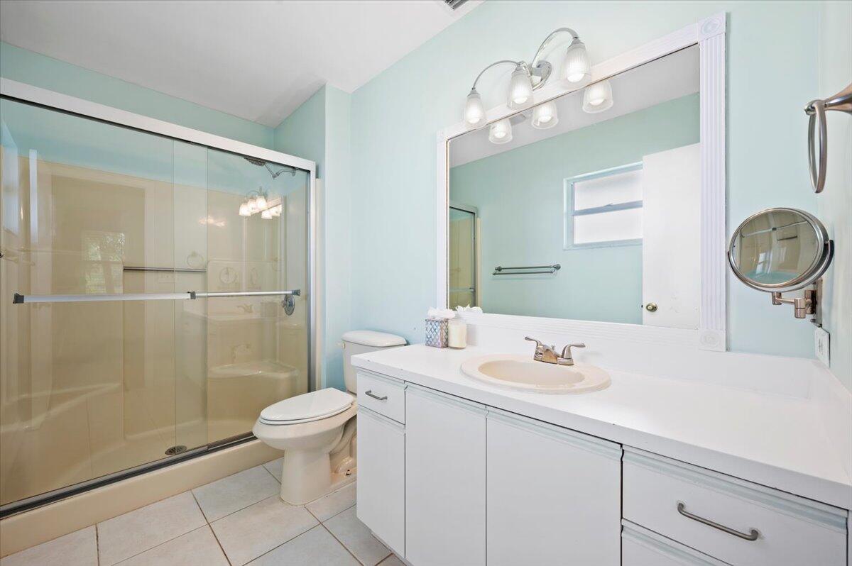 6930 SE Lillian Court