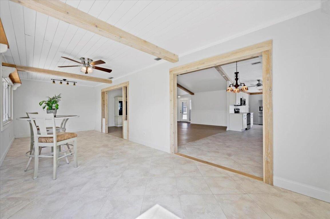 6930 SE Lillian Court