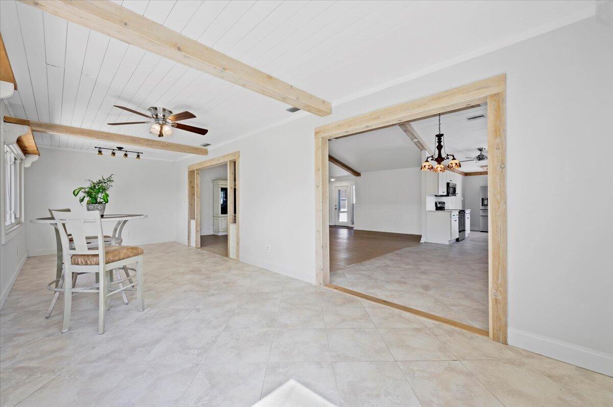 6930 SE Lillian Court