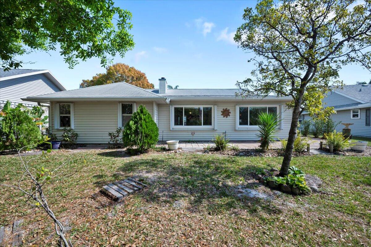 6930 SE Lillian Court