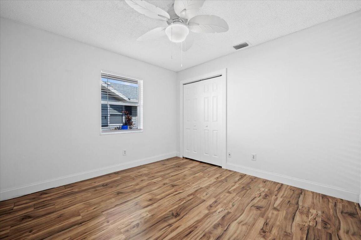 6930 SE Lillian Court