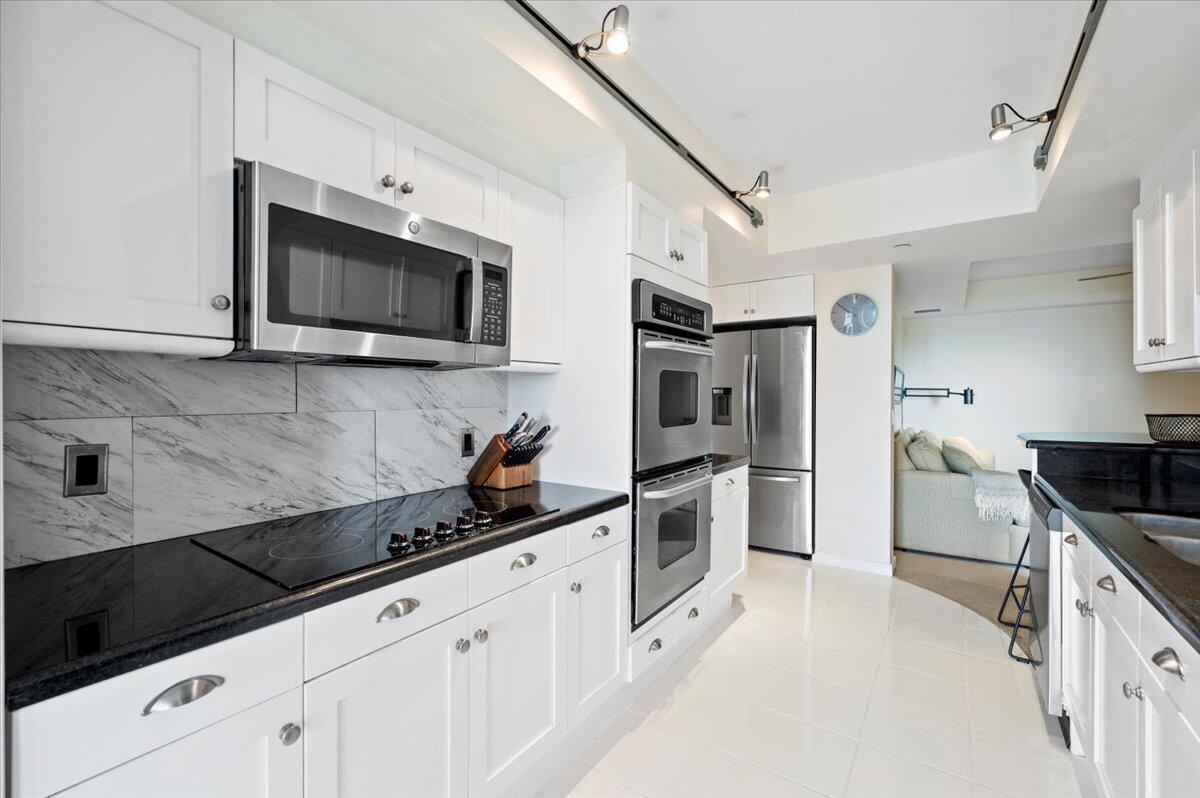 4050 N Ocean Drive 101