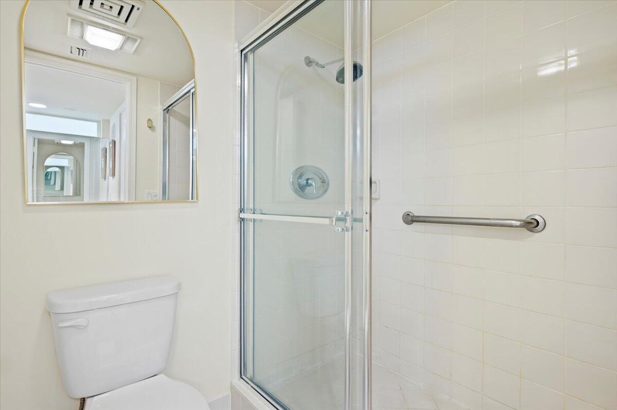 4050 N Ocean Drive 101