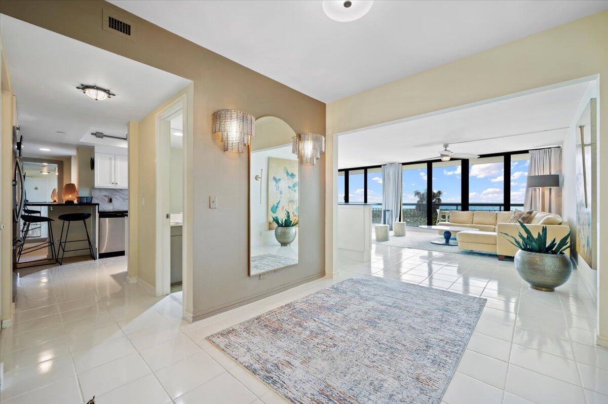 4050 N Ocean Drive 101