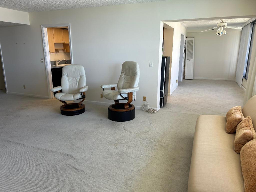 1542 Cove Drive 606c