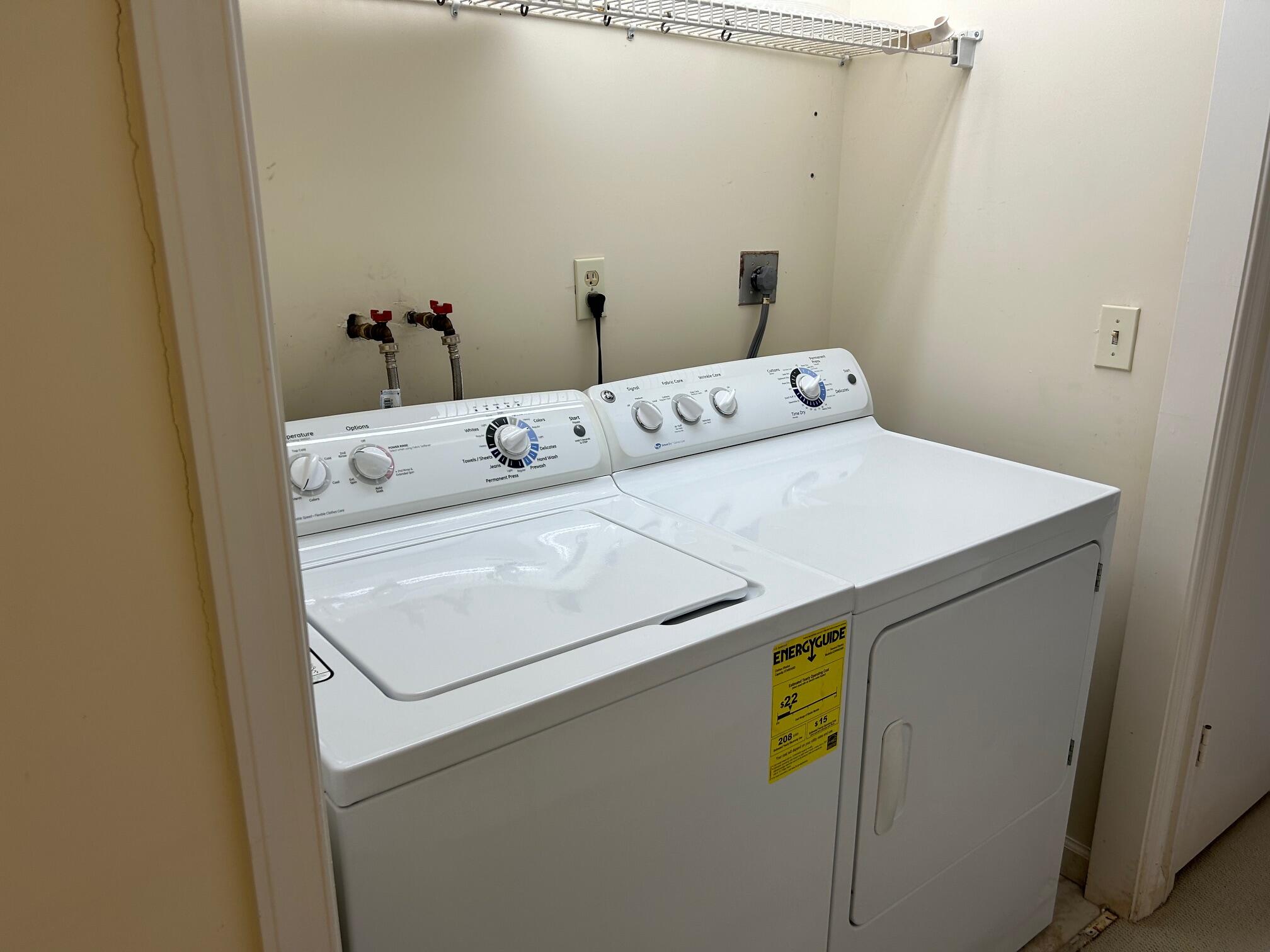 1542 Cove Drive 606c