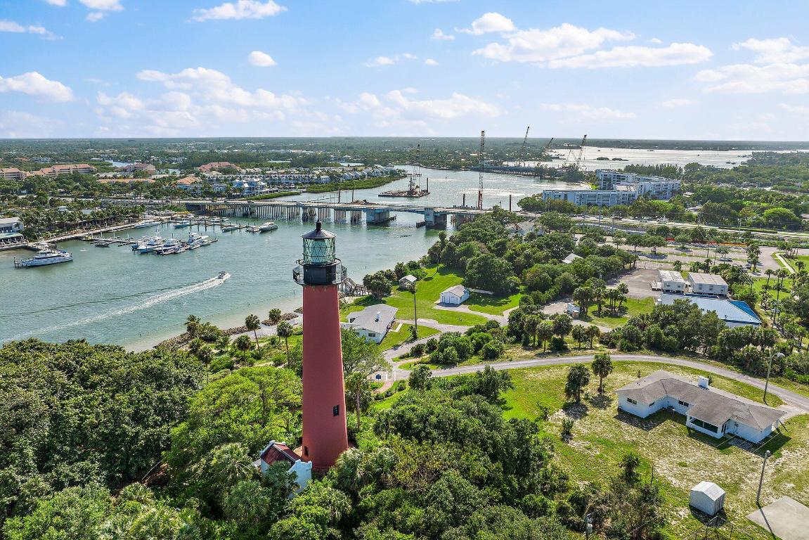 1542 Cove Drive 606c