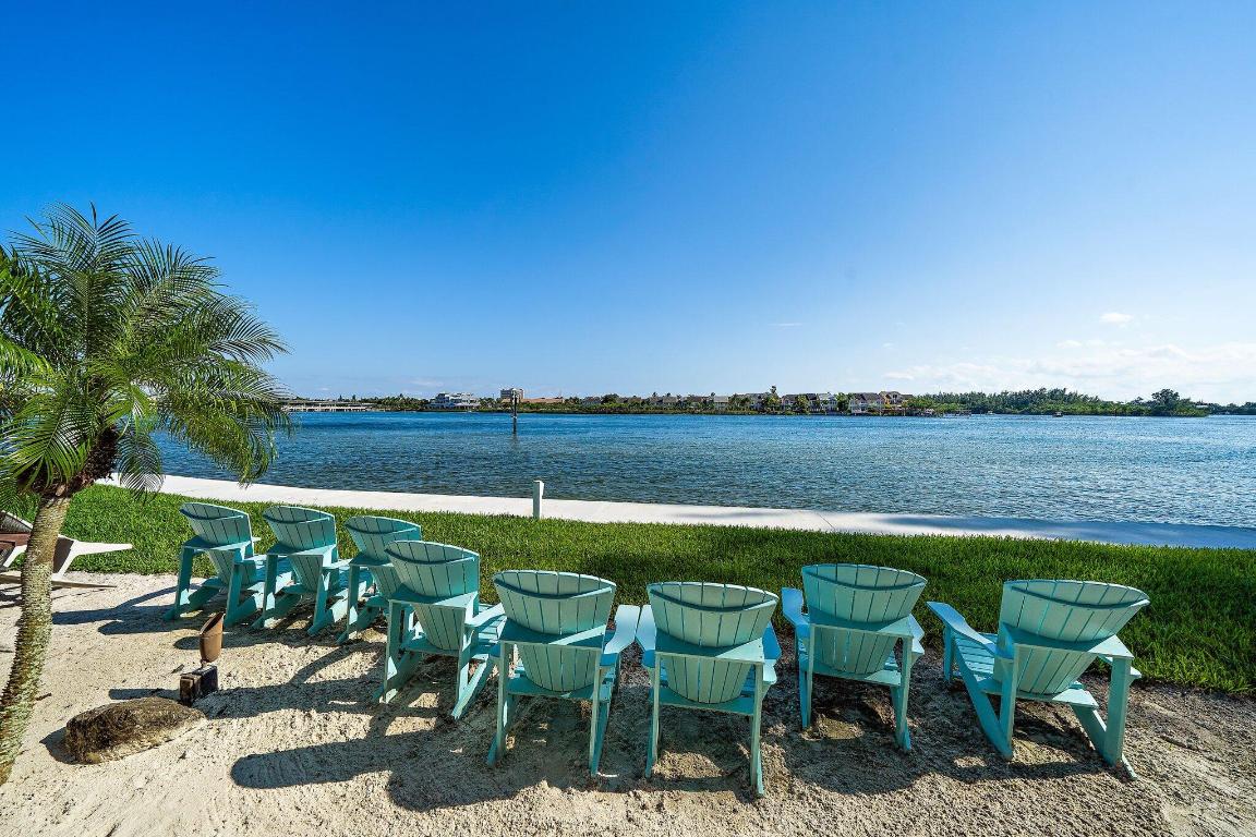 1542 Cove Drive 606c