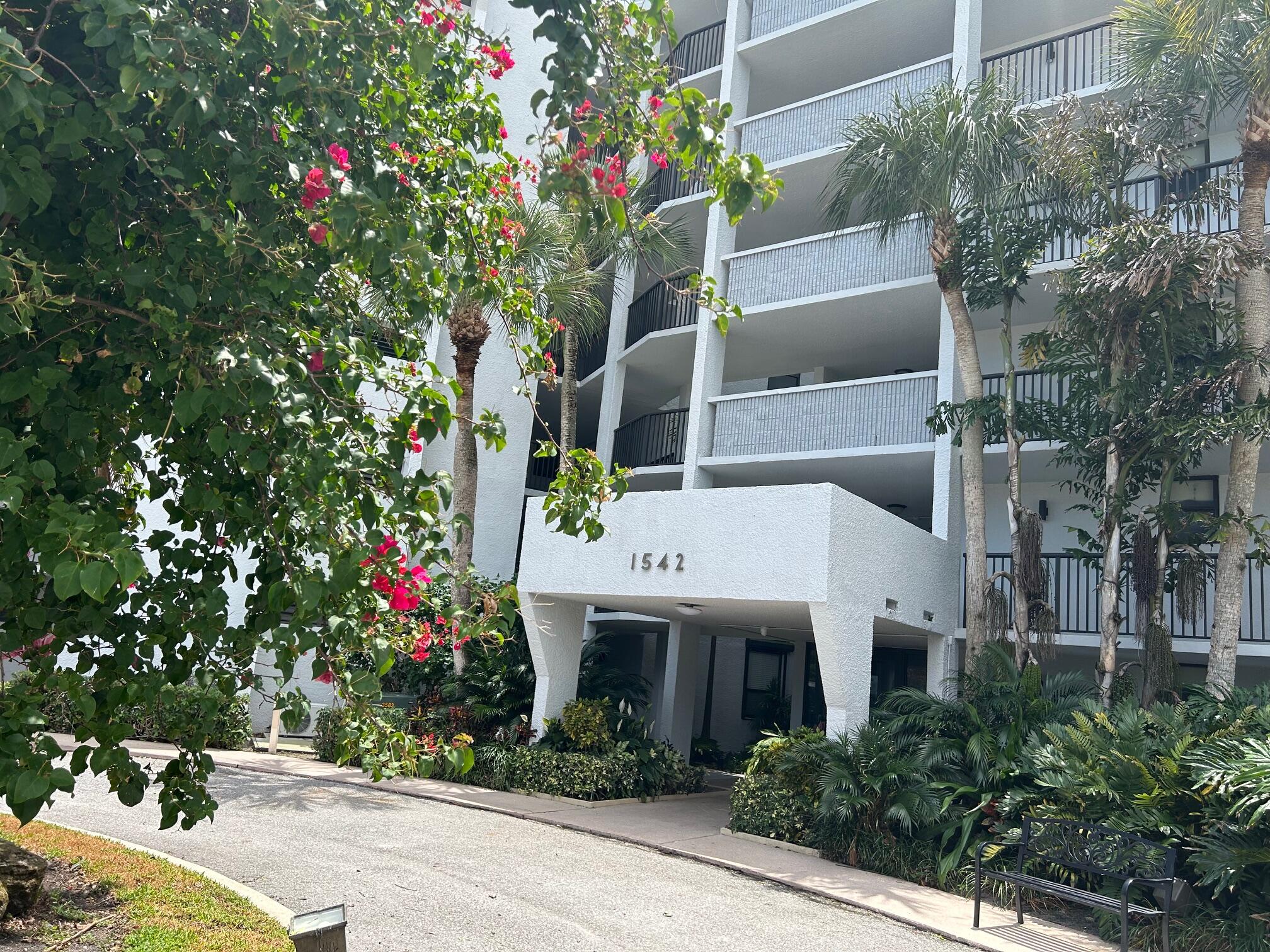 1542 Cove Drive 606c