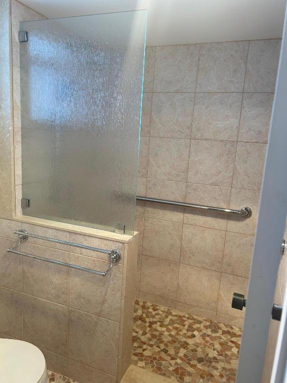 1542 Cove Drive 606c