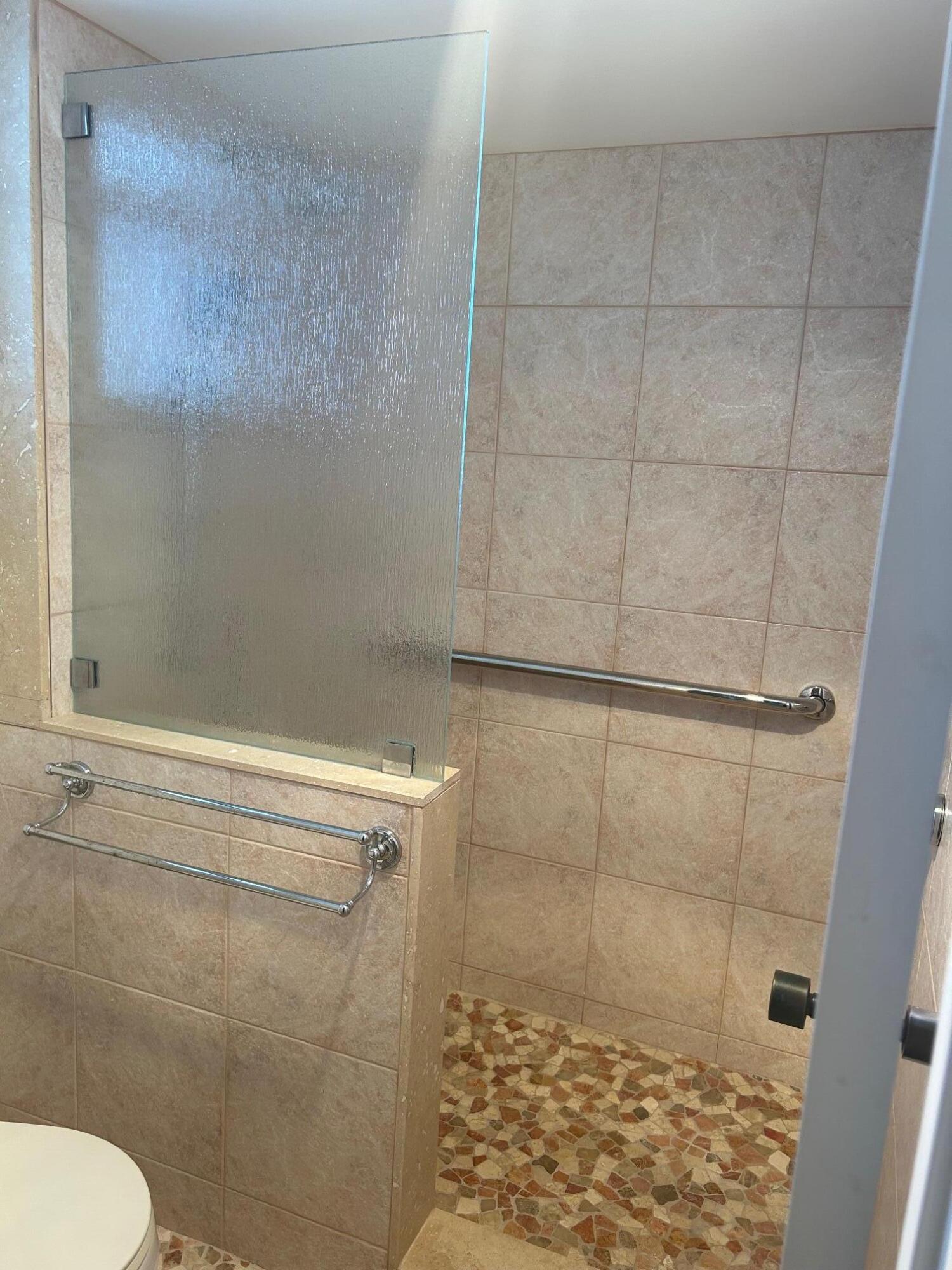 1542 Cove Drive 606c