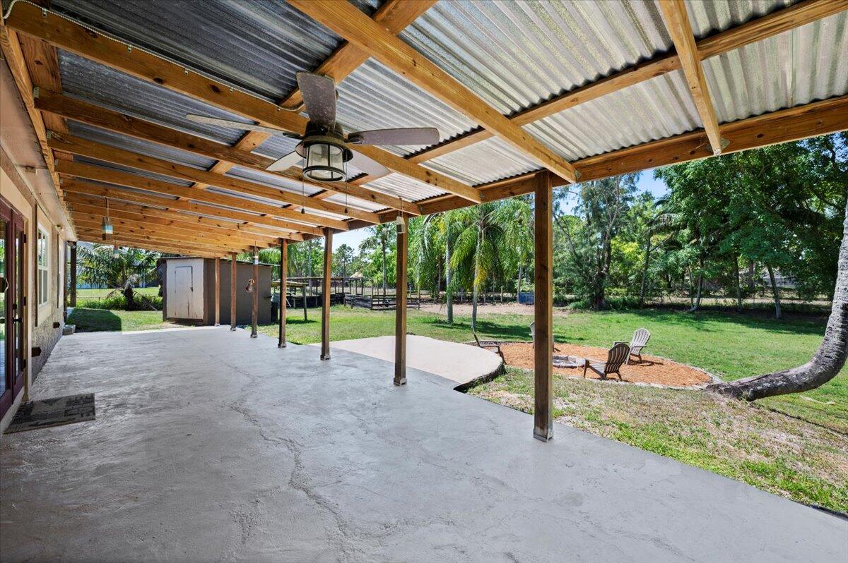 11819 Tangerine Boulevard