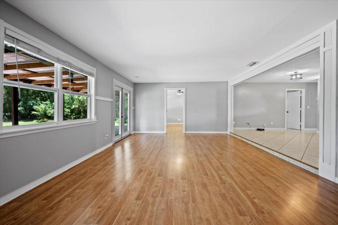 11819 Tangerine Boulevard