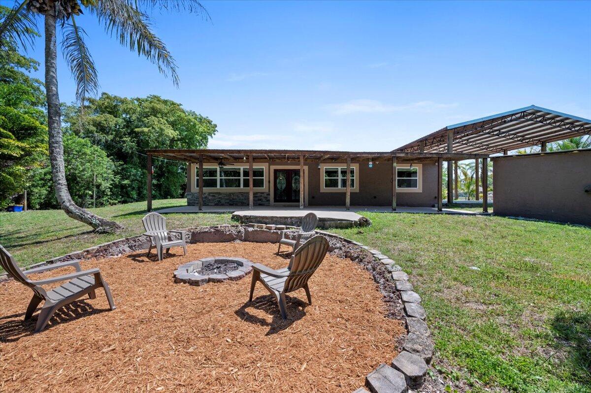 11819 Tangerine Boulevard