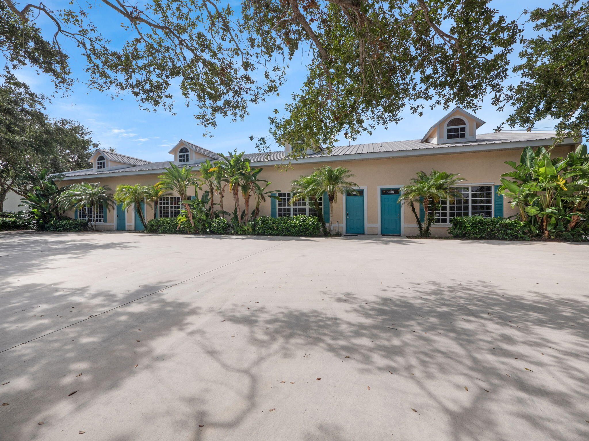 8836 SE Robwyn Street