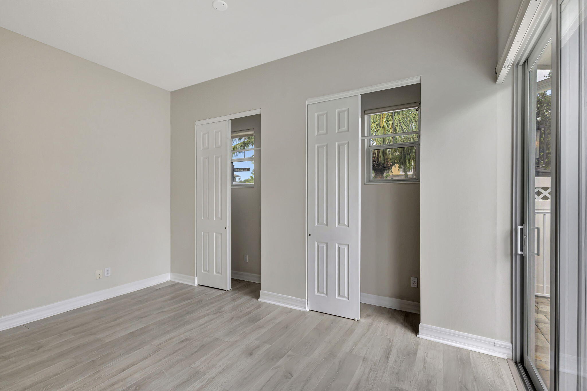 2710 W Mallory Boulevard