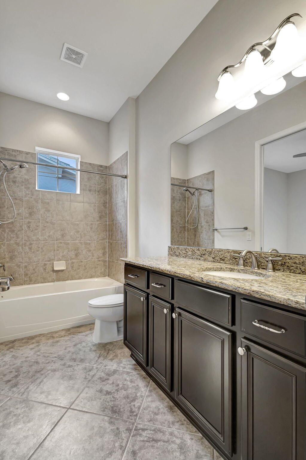 2710 W Mallory Boulevard