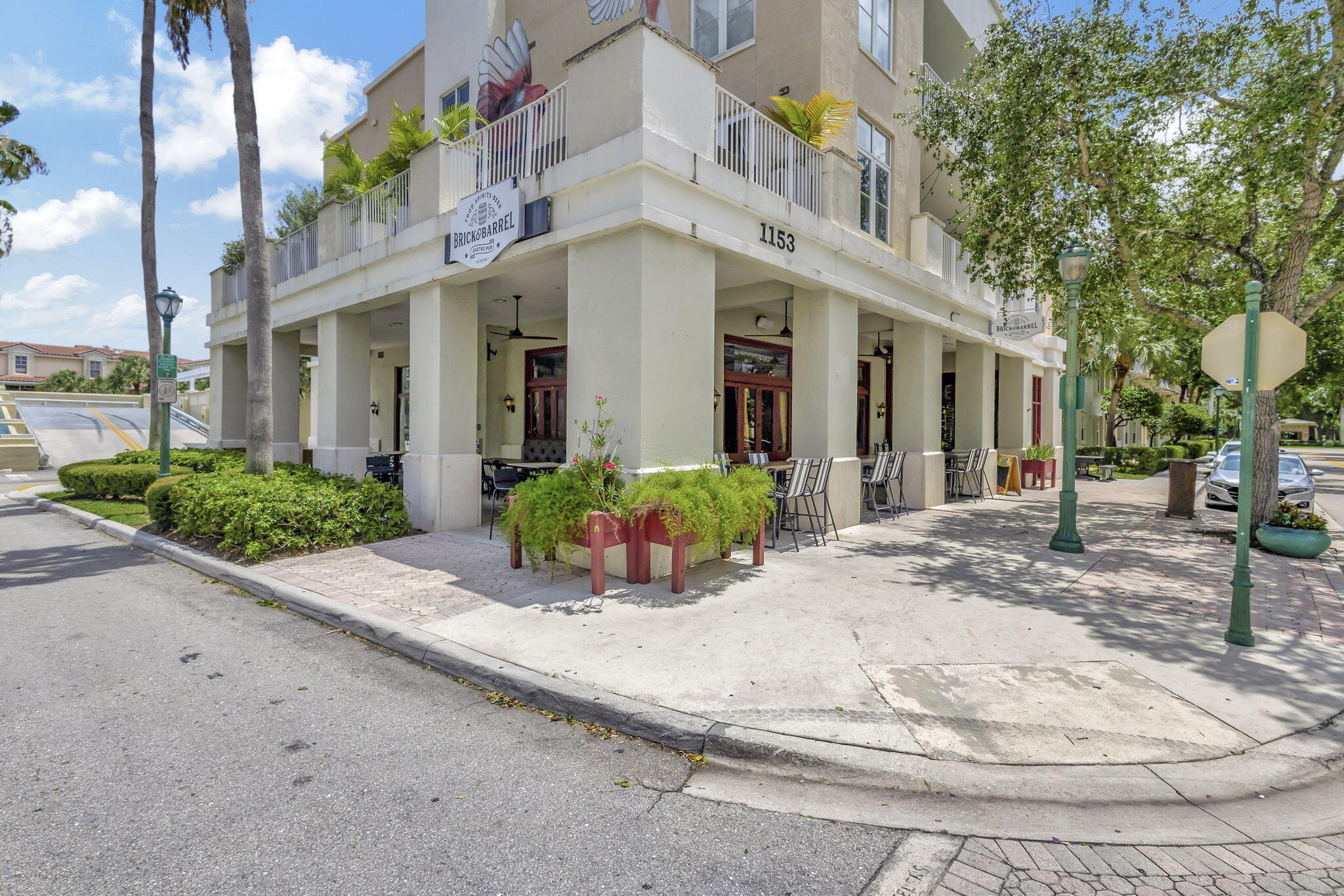 2710 W Mallory Boulevard