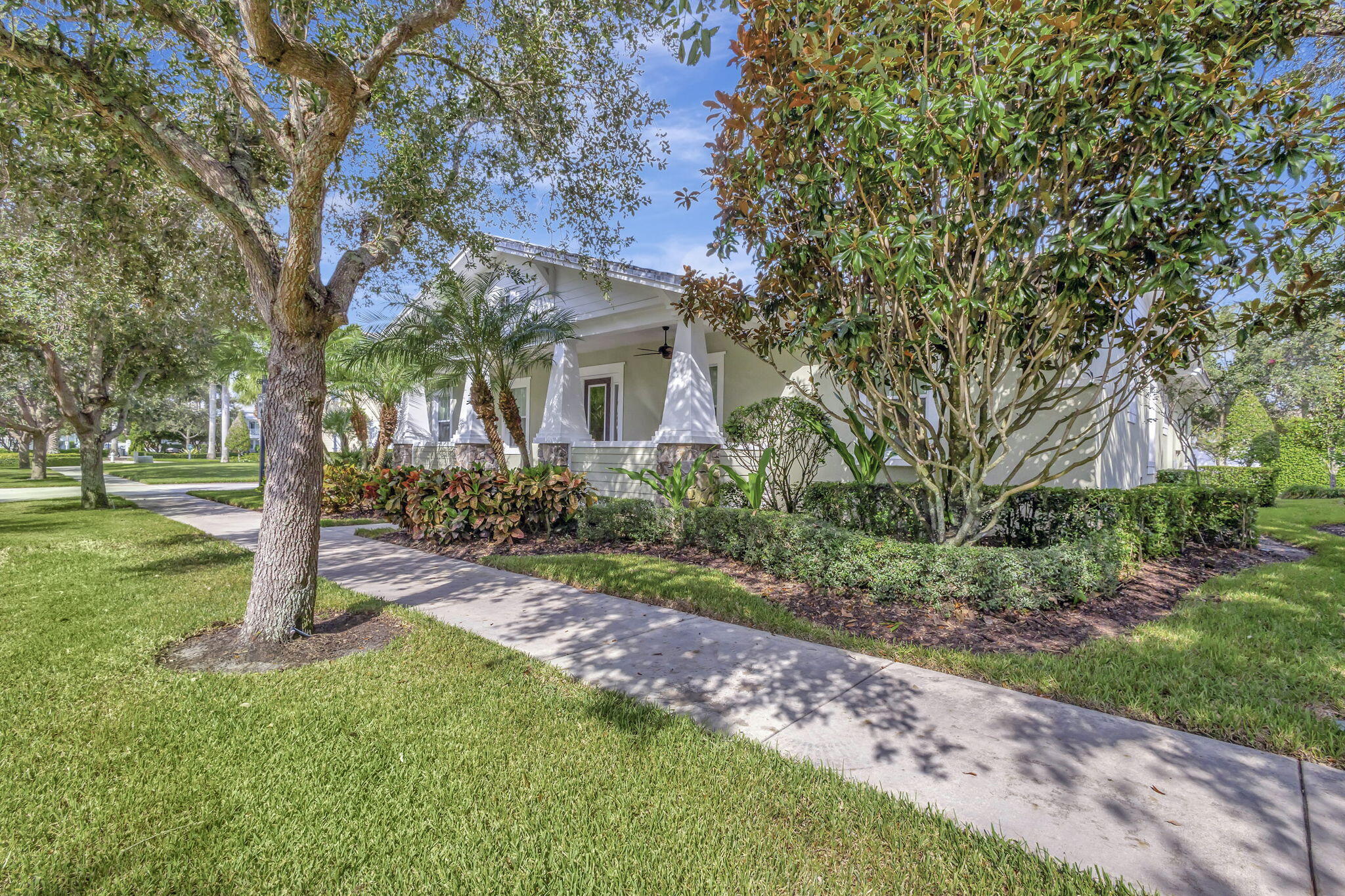 2710 W Mallory Boulevard