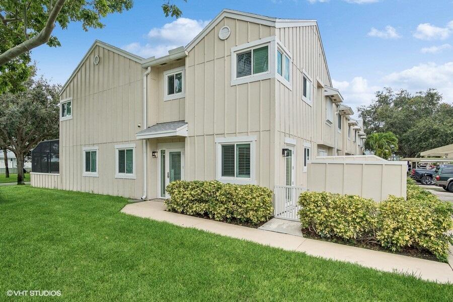 6207 Riverwalk Lane 8