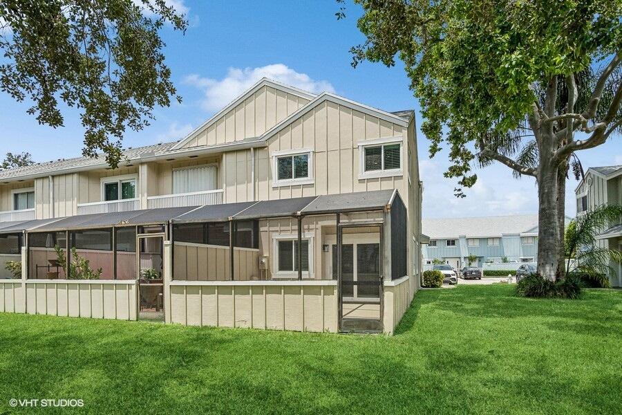 6207 Riverwalk Lane 8