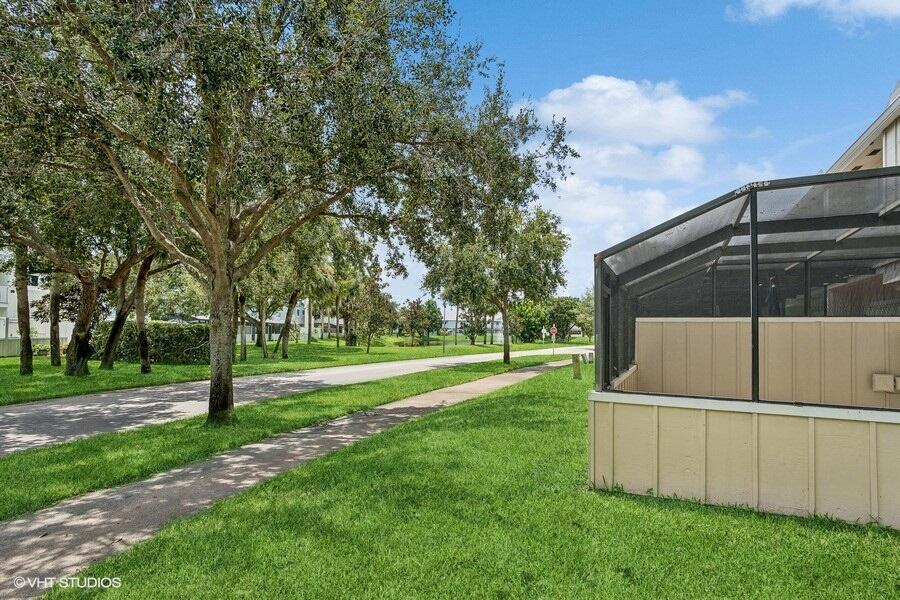 6207 Riverwalk Lane 8