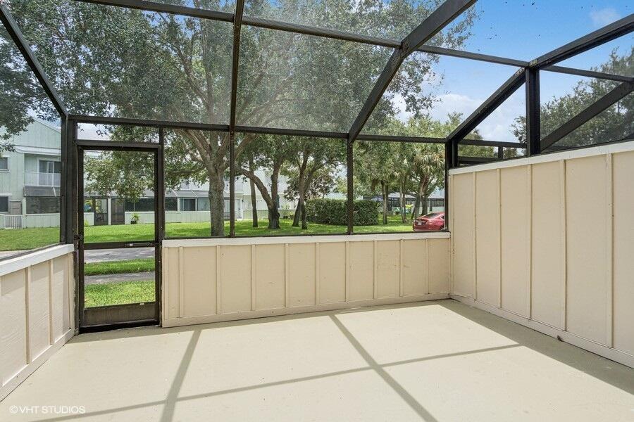 6207 Riverwalk Lane 8