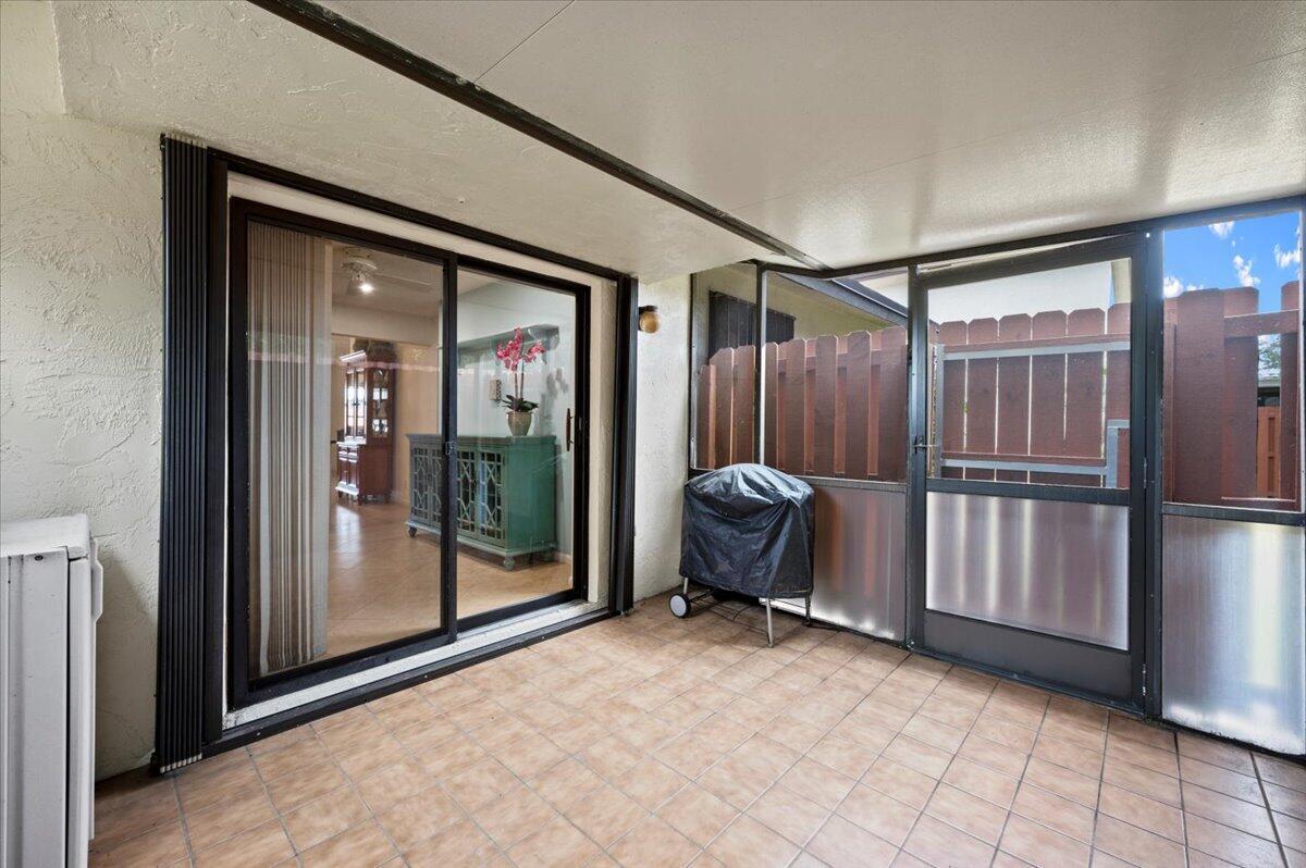 7954 SE Villa Circle