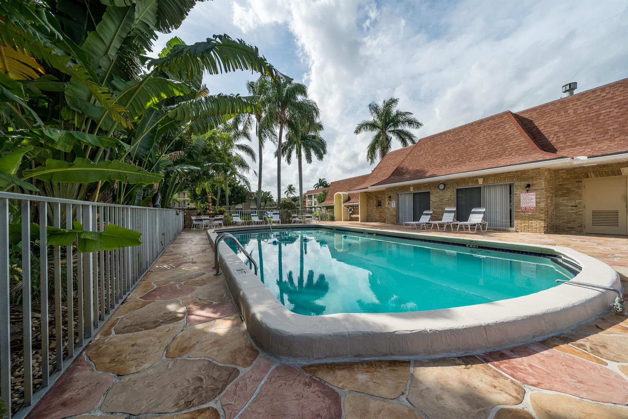 5540 N Tamberlane Circle 321