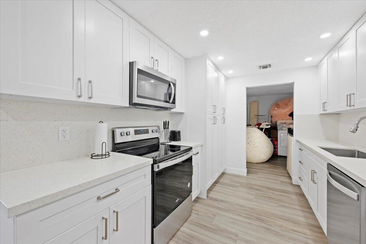 3639 Gull Road