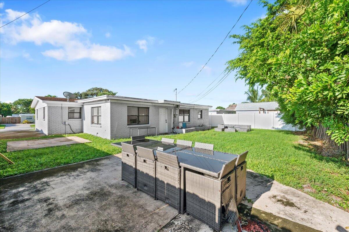 3639 Gull Road