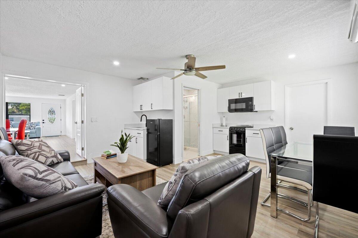 3639 Gull Road