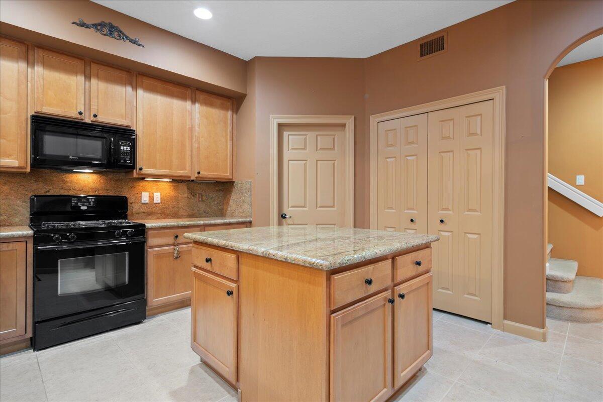 3557 Turtle Island Court