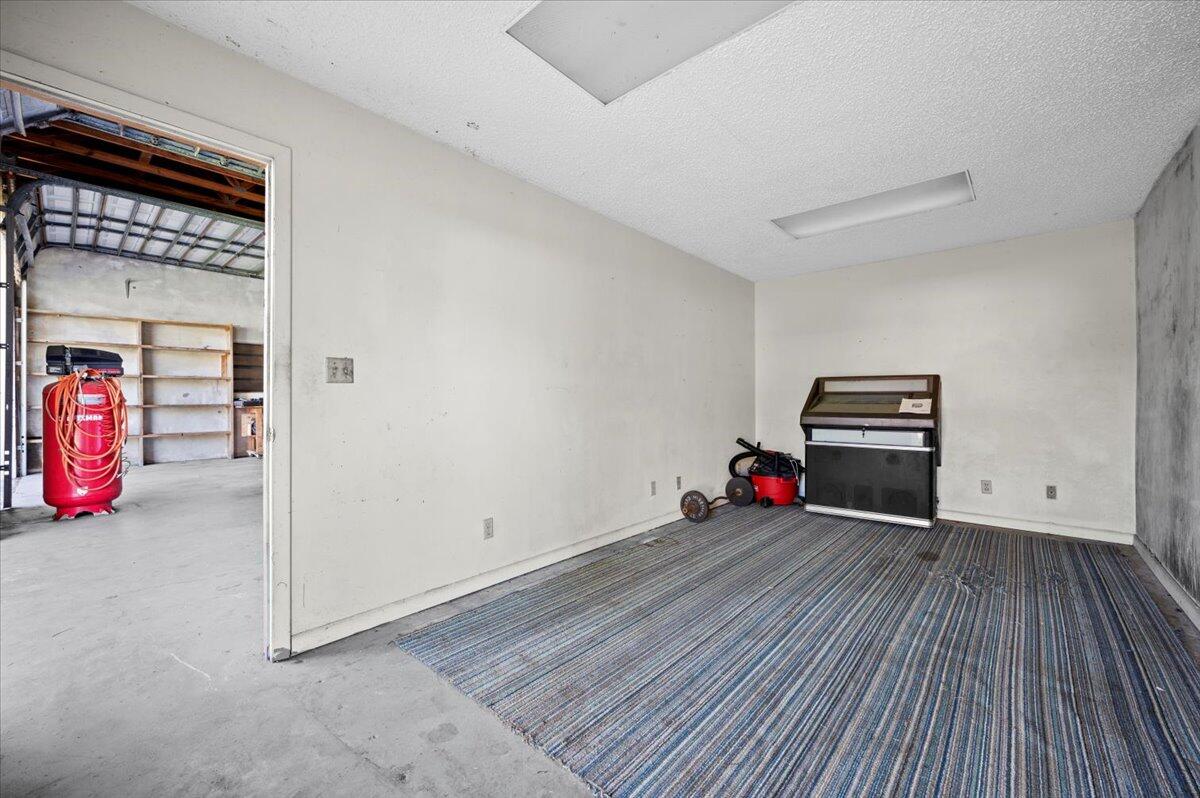 10420 151st Lane N