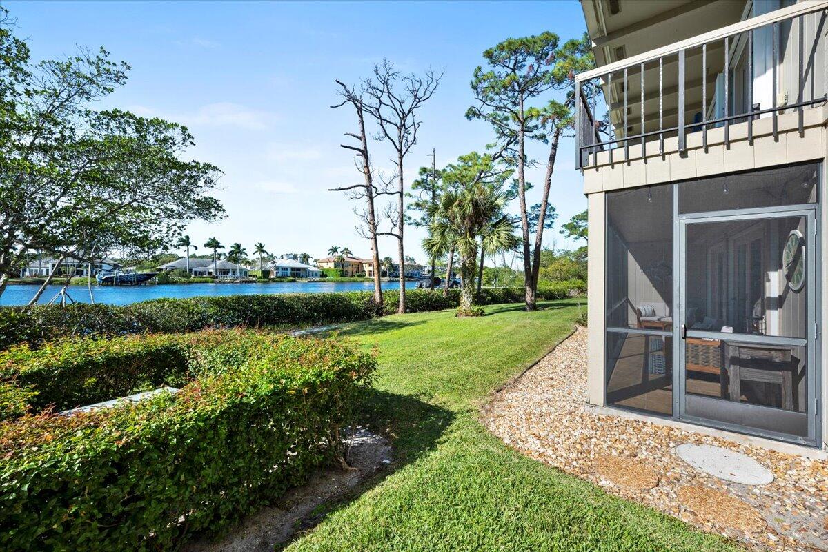 9110 SE Riverfront Terrace D