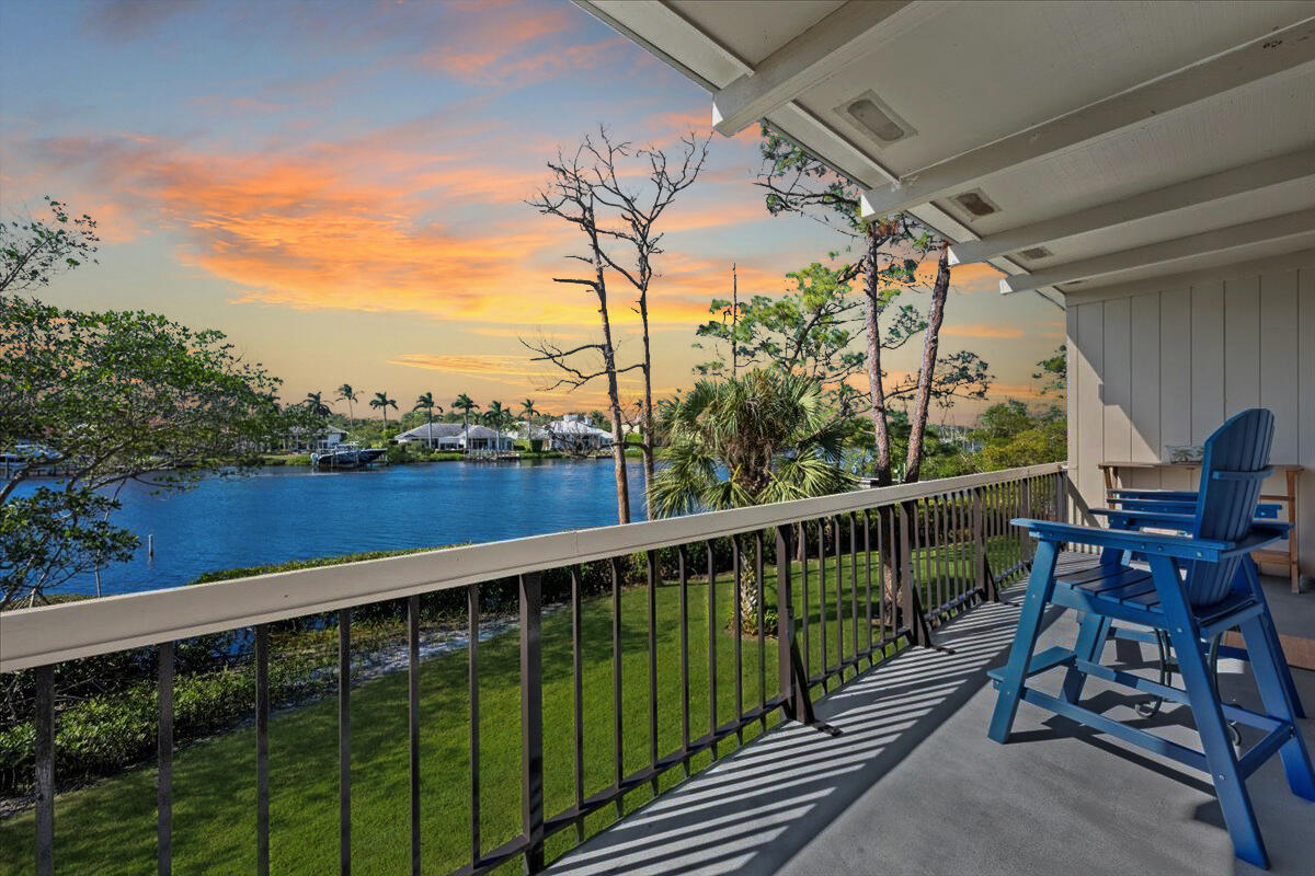 9110 SE Riverfront Terrace D