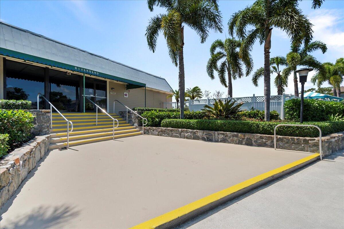 9110 SE Riverfront Terrace D