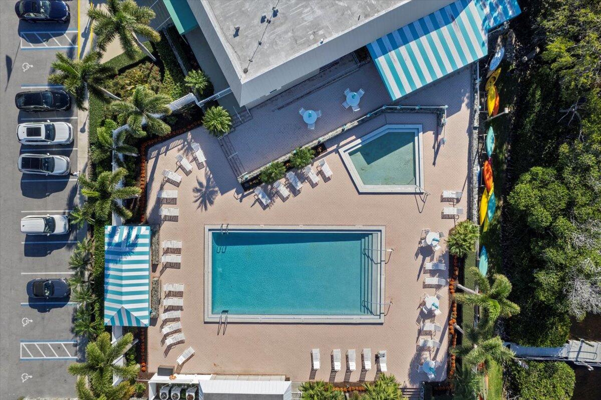 9110 SE Riverfront Terrace D