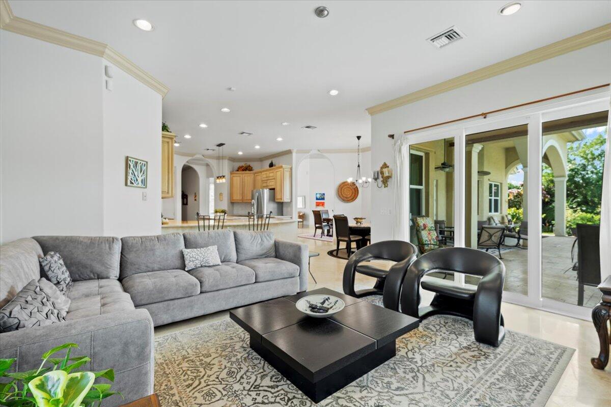 12381 152nd Street N
