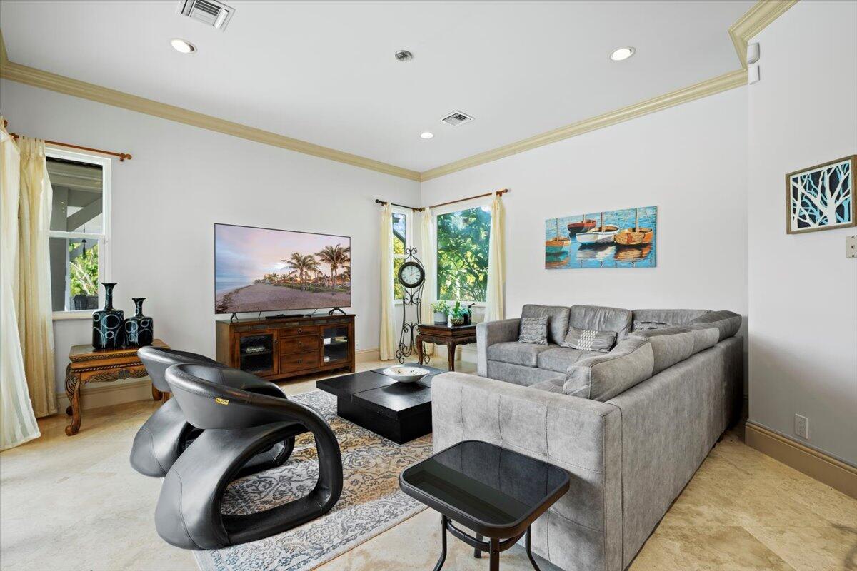 12381 152nd Street N