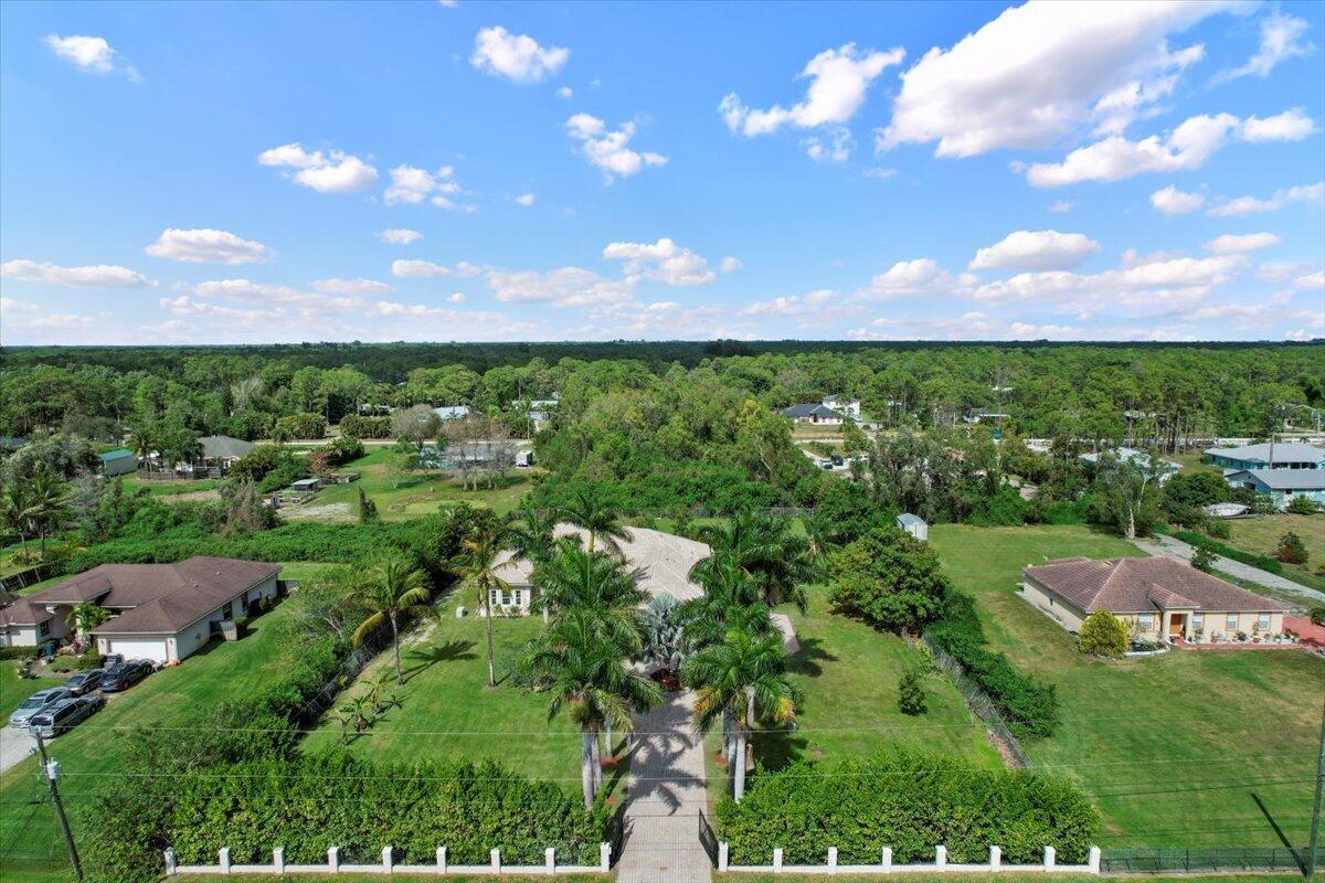 12381 152nd Street N