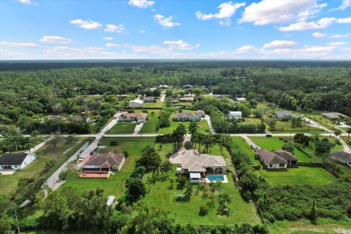 12381 152nd Street N