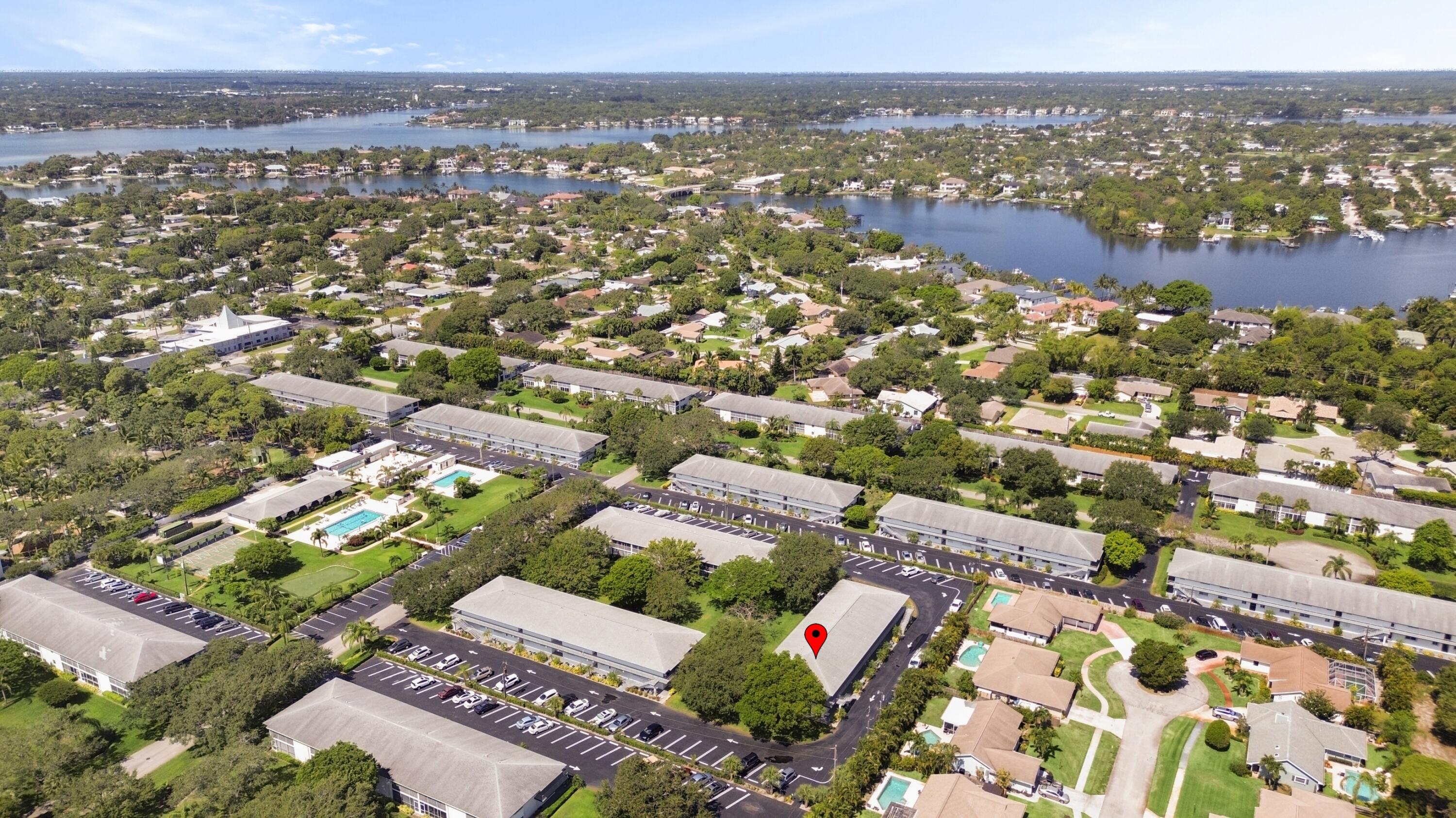 9 Westwood Avenue 105b