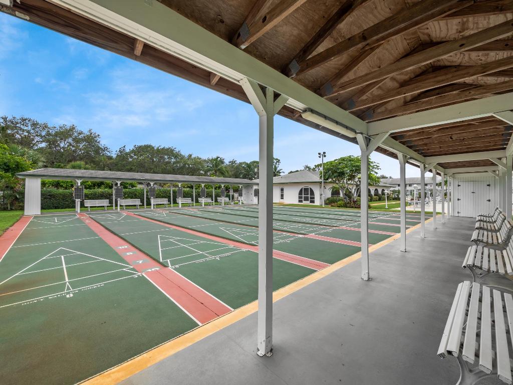 9 Westwood Avenue 105b