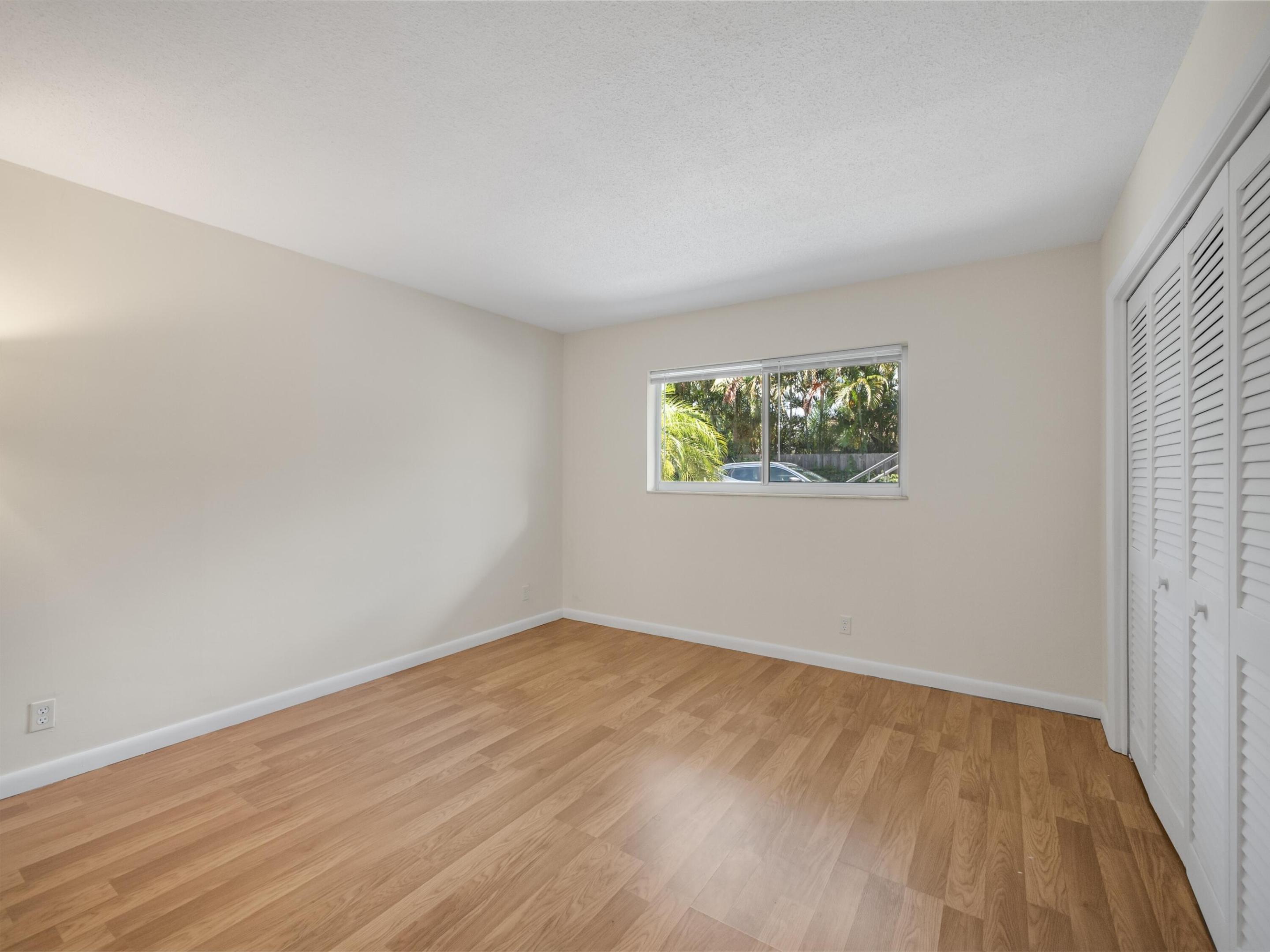 9 Westwood Avenue 105b