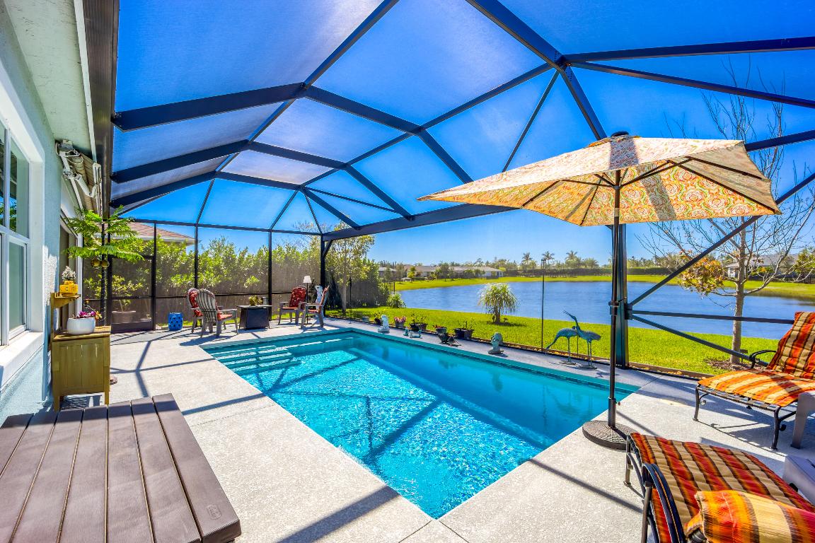 786 SE Woodbine Road