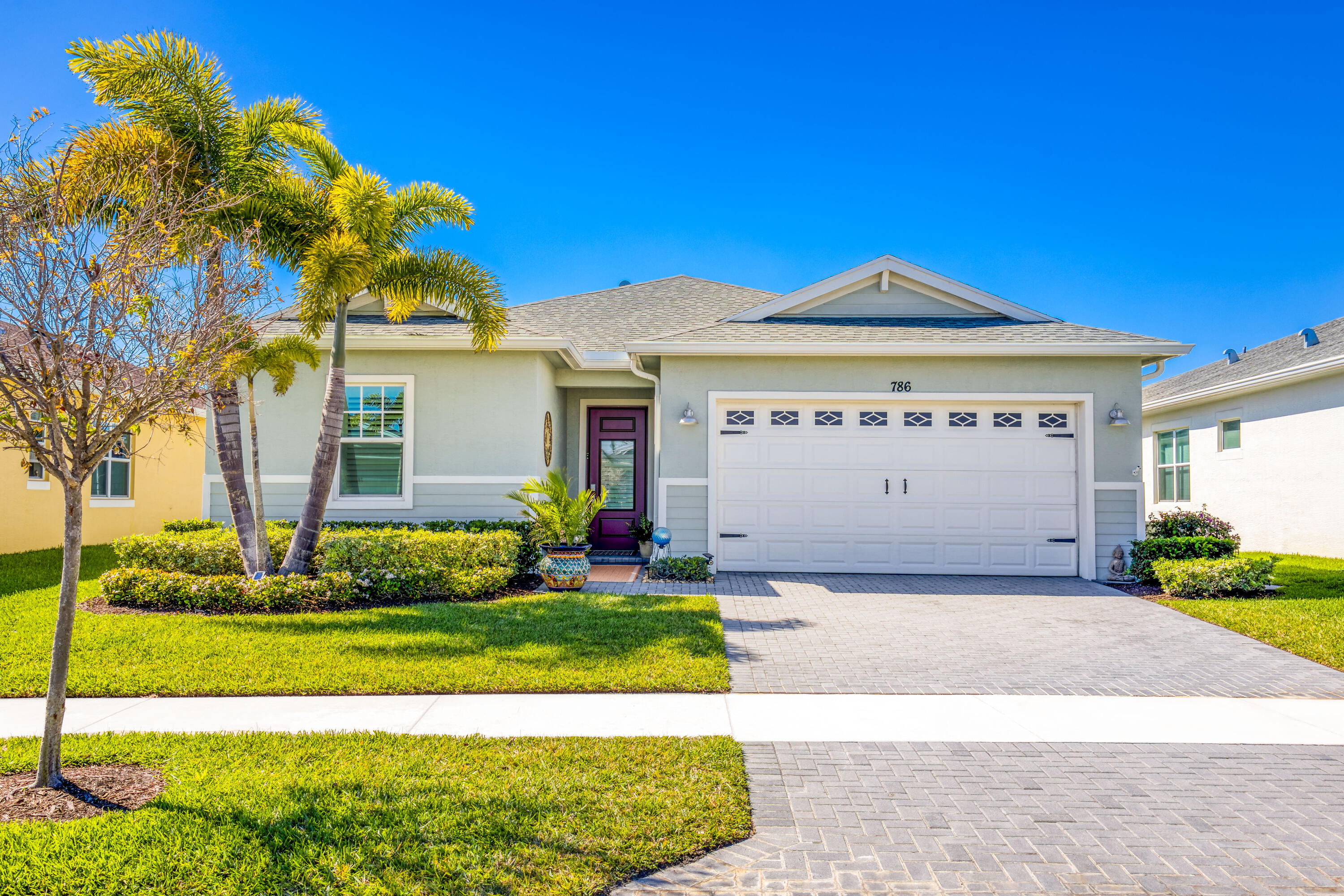 786 SE Woodbine Road